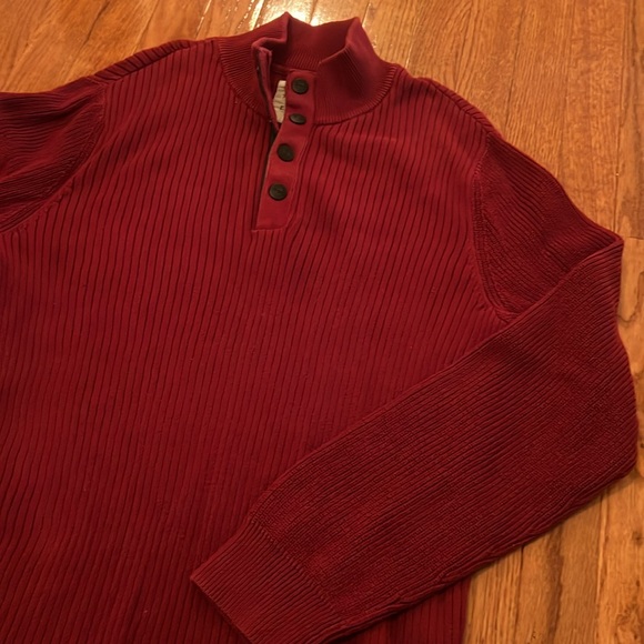 Express Men’s Red Quarter Snap Button Down Mock Neck Sweater Size Large - Picture 4 of 5